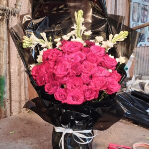 red Rose and Tuberose Flower Bouquet in Glossy Black Wrap