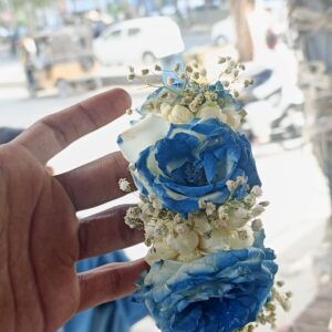 blue Rose & Ivory Motiya Gajra with jypsy