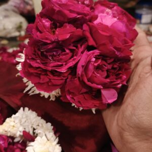 Royal Crimson Rose Bouquet Gajra