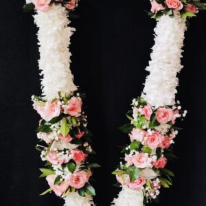 pink white & baby breath haar / garland